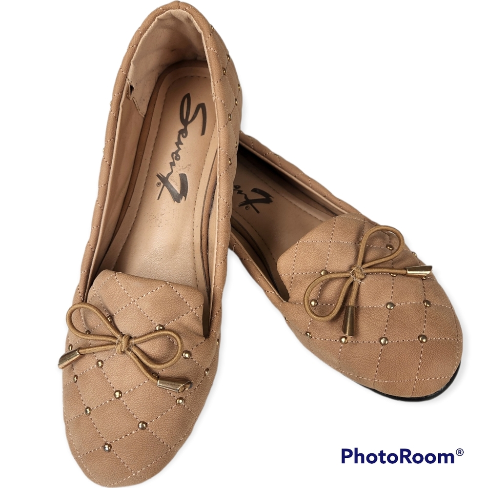 SEVEN7 Chloe smoking tan quilted flats with tassels size 9